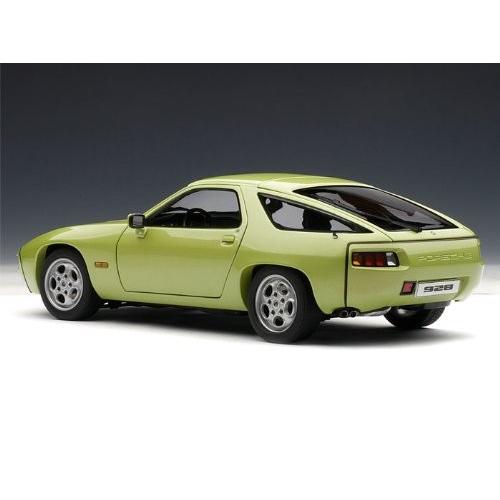 Porsche 928 1/18 AUTOART ポルシェミニカー