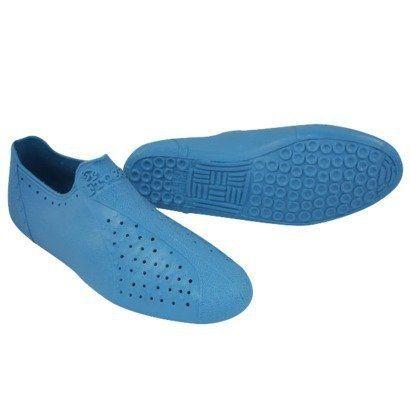 American Athletic Shoe Women's Froggs Water Shoe 6-7 Blue Sky