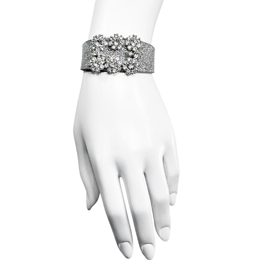 Roger Vivier（ロジェヴィヴィエ） ブレスレット FLOWER STRASS