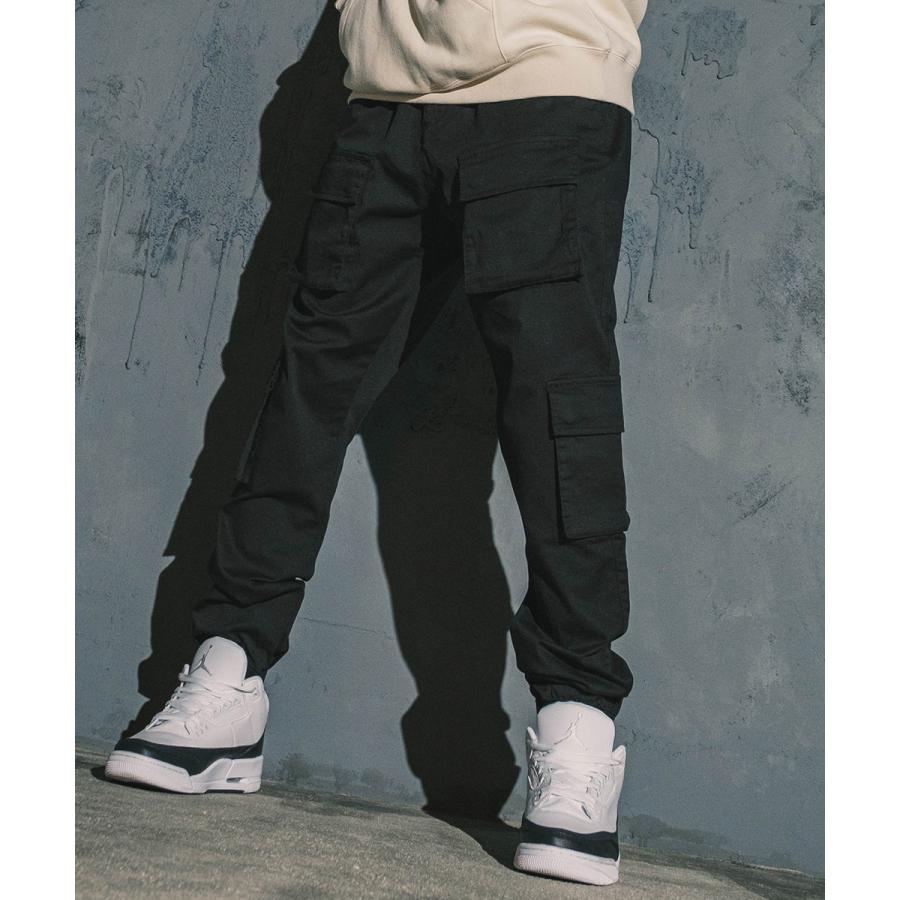 テーパードフィット マルチポケット カーゴ ジョガーパンツ メンズ | improves