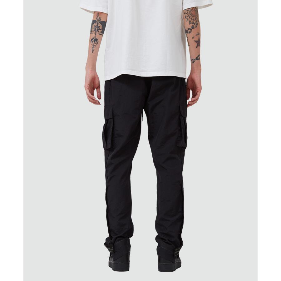 スリムフィット 裾ジップ ナイロン カーゴパンツ メンズ | improves | 10