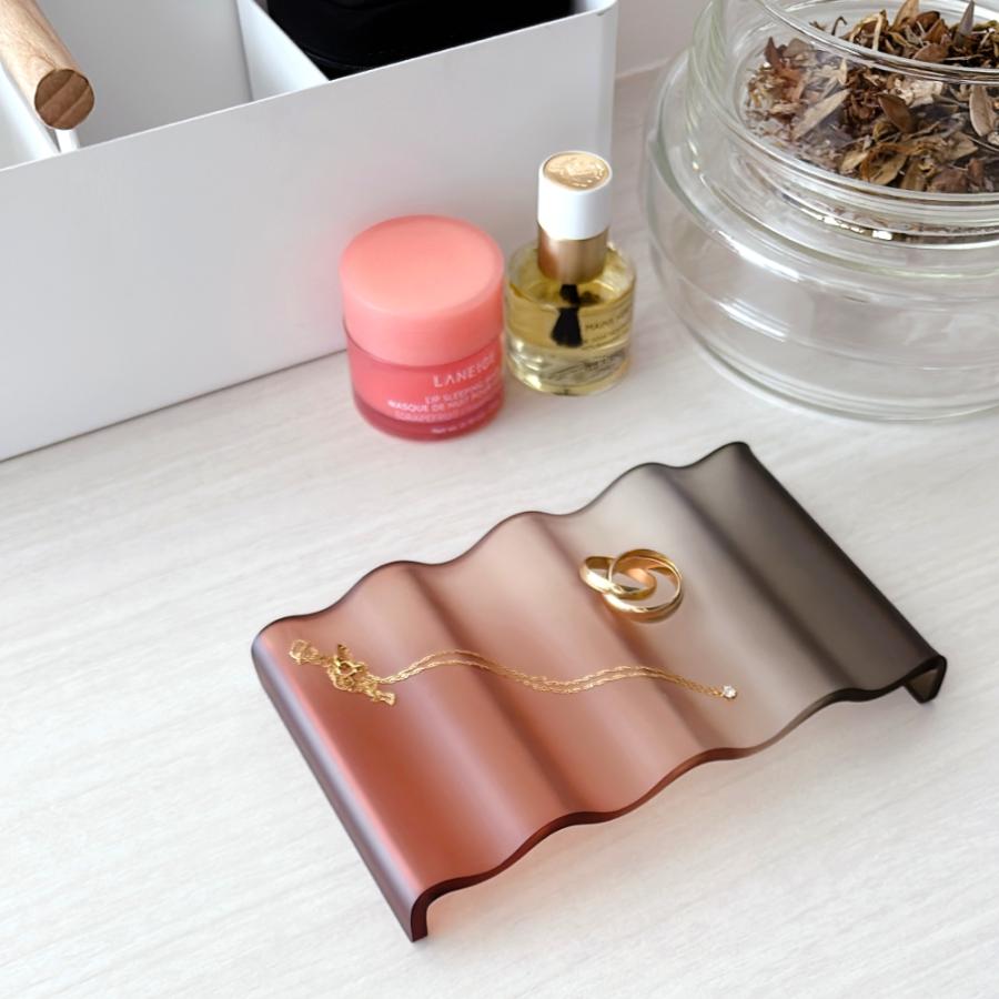 amabro（アマブロ） トレー ACRYLIC WAVE TRAY トレイ アクリル 小物