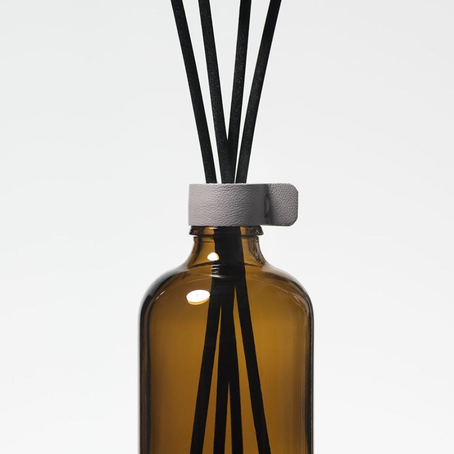 アットアロマ デザインエアー スティックディフューザー 100ml D01 D02