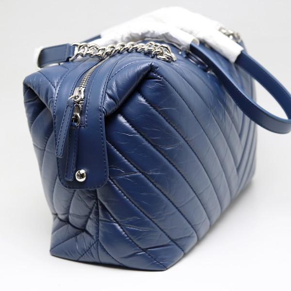 CHANEL（シャネル） 未使用品 CHANEL Vステッチ チェーンショルダー