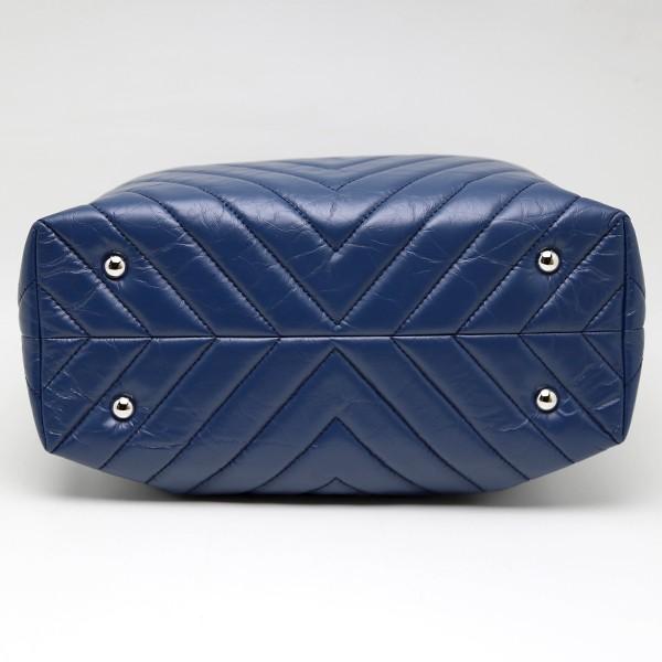 CHANEL（シャネル） 未使用品 CHANEL Vステッチ チェーンショルダー