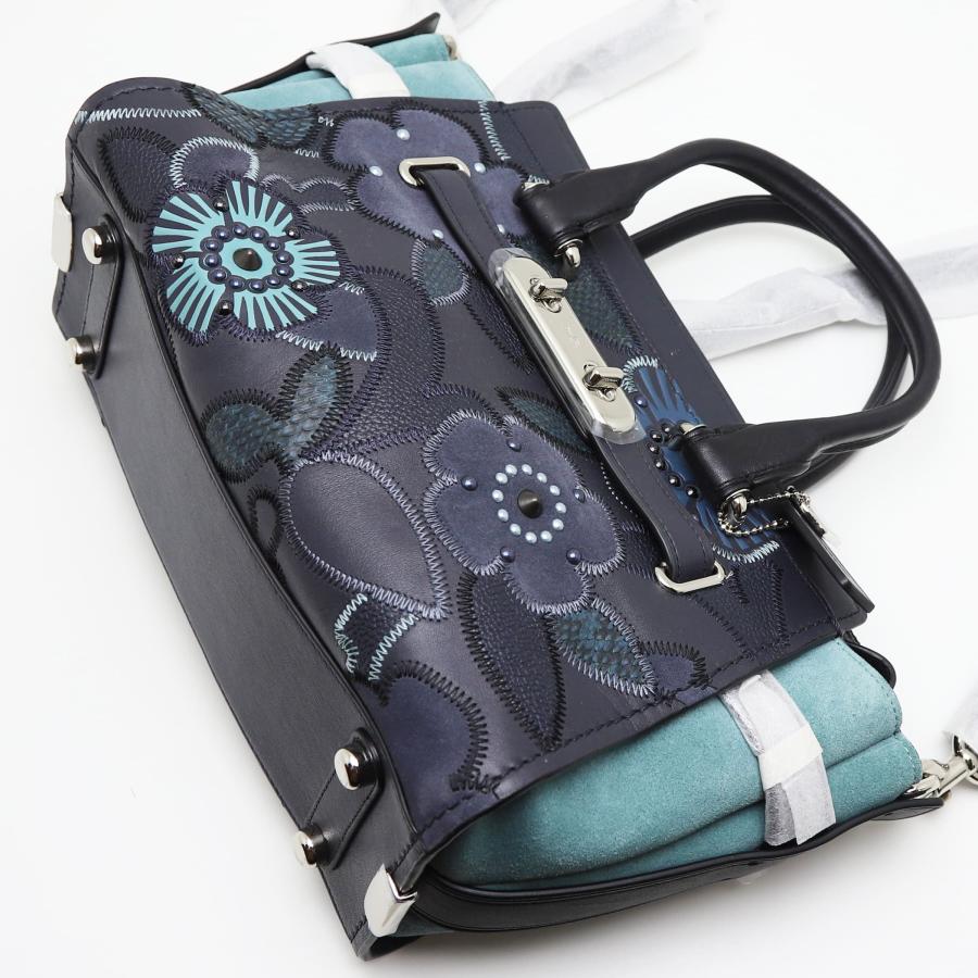 COACH（コーチ） 未使用品 スワッガー 27 フローラル スネークスキン