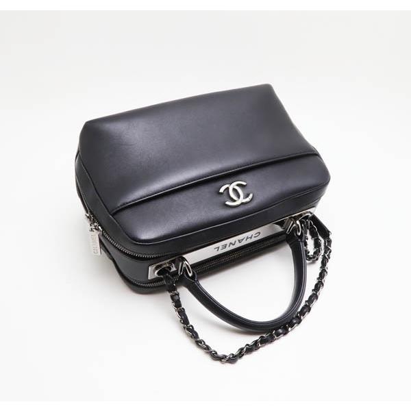 CHANEL（シャネル） 中古品 ショルダーバッグ カーフレザー ブラック