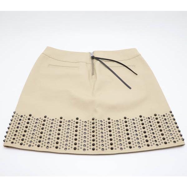 新品未使用品 コーチ スタッズ スカート ベージュ エレガント ショート  