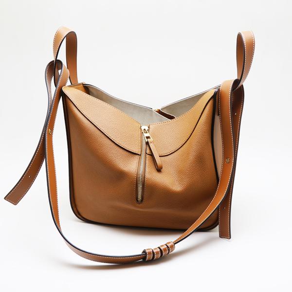 LOEWE 中古良品 ロエベ ハンモックバッグ スモール ソフト LOEWE 中古良品 ロエベ ハンモックバッグ スモール ソフト