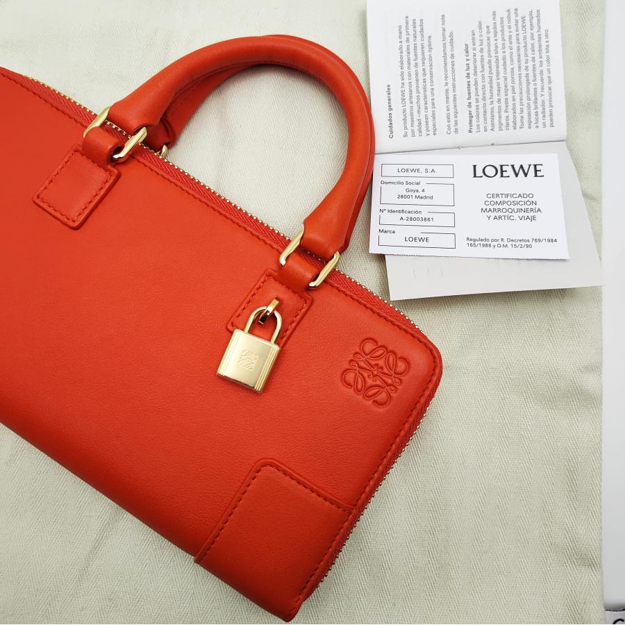 Amazona(LOEWE) 新品同様品 ロエベ アマソナ ポーチ カーフ Amazona(LOEWE) 新品同様品 ロエベ アマソナ ポーチ カーフ