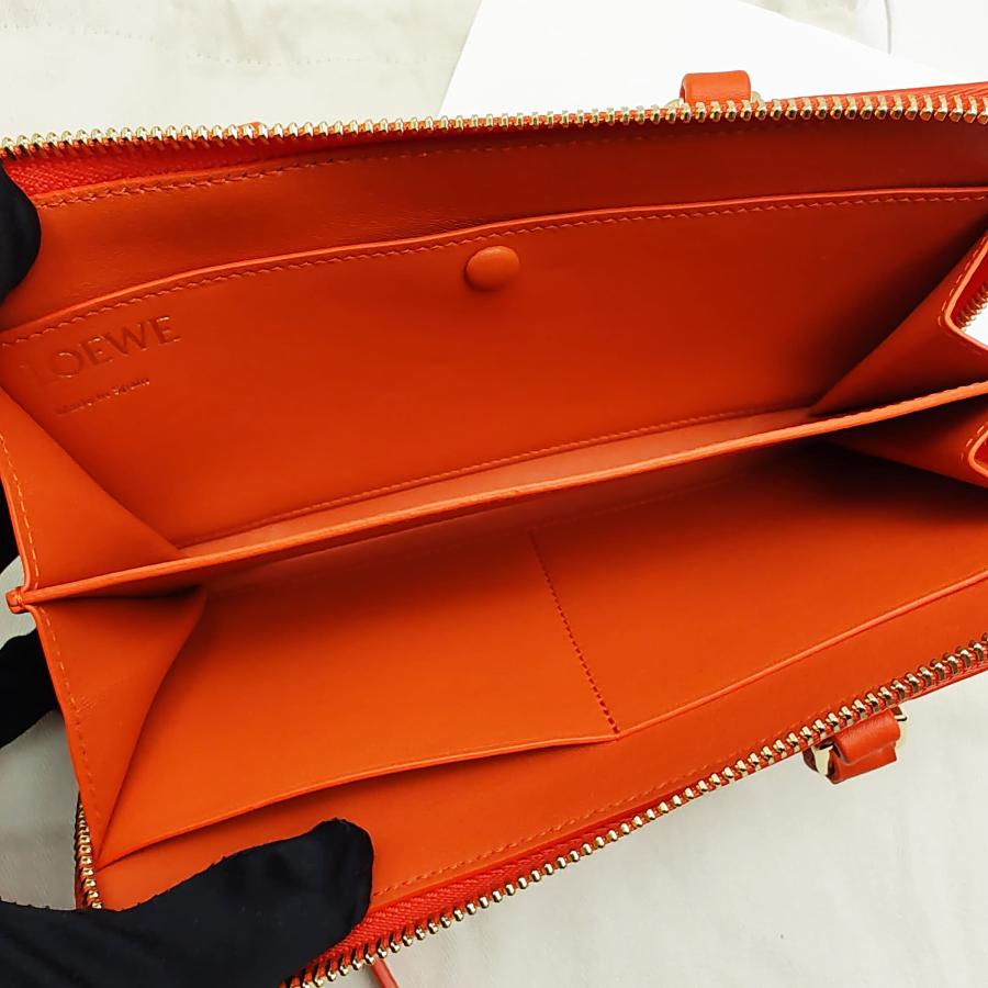 Amazona(LOEWE) 新品同様品 ロエベ アマソナ ポーチ カーフ Amazona(LOEWE) 新品同様品 ロエベ アマソナ ポーチ カーフ