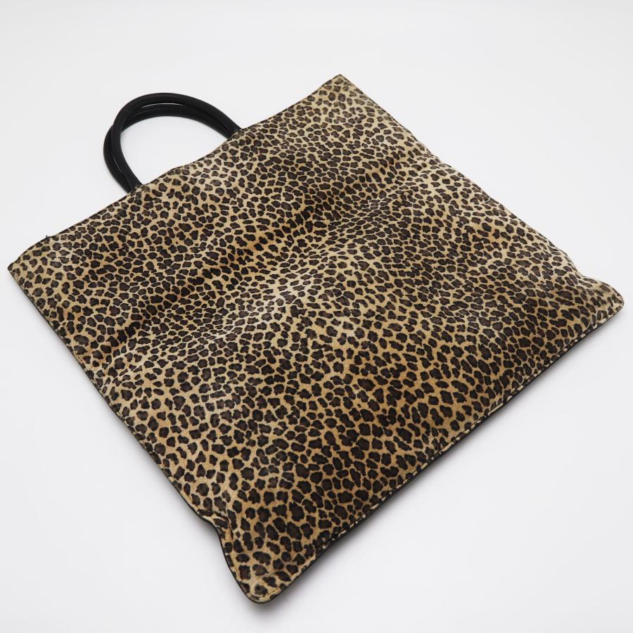 LOEWE 中古品 ロエベ アナグラム トートバッグ ロゴ型押し LOEWE 中古品 ロエベ アナグラム トートバッグ ロゴ型押し
