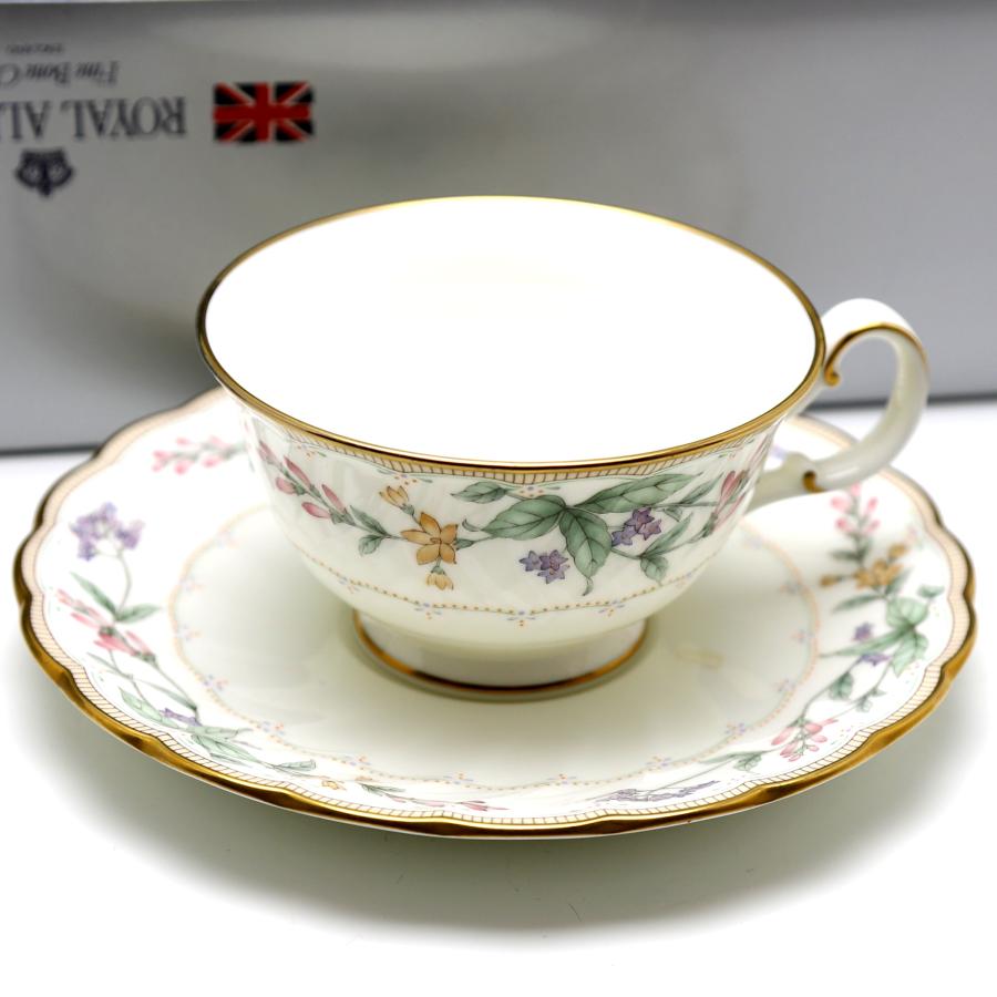 ノリタケ 未使用品 ラヴィサント カップ＆ソーサ― 5客セット New