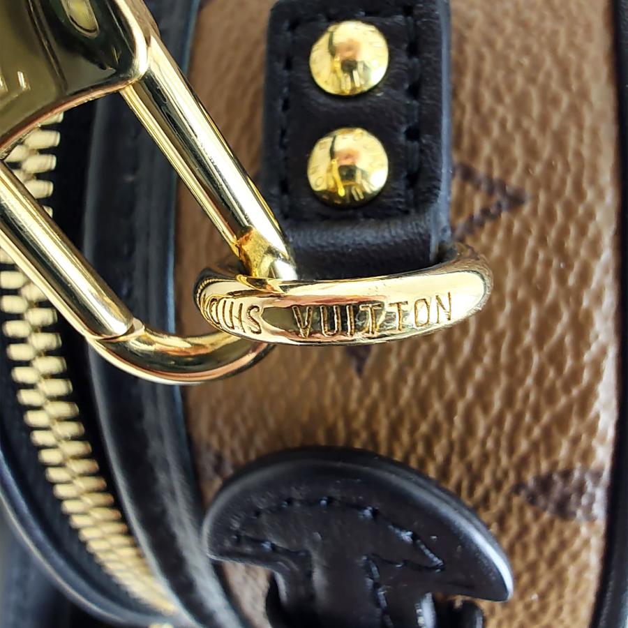 未使用 ルイヴィトン モノグラムリバース ミニボワットシャポー ショルダーバッグ LOUIS VUITTON（ルイ・ヴィトン） 中古良品 モノグラム・リバース ミニ