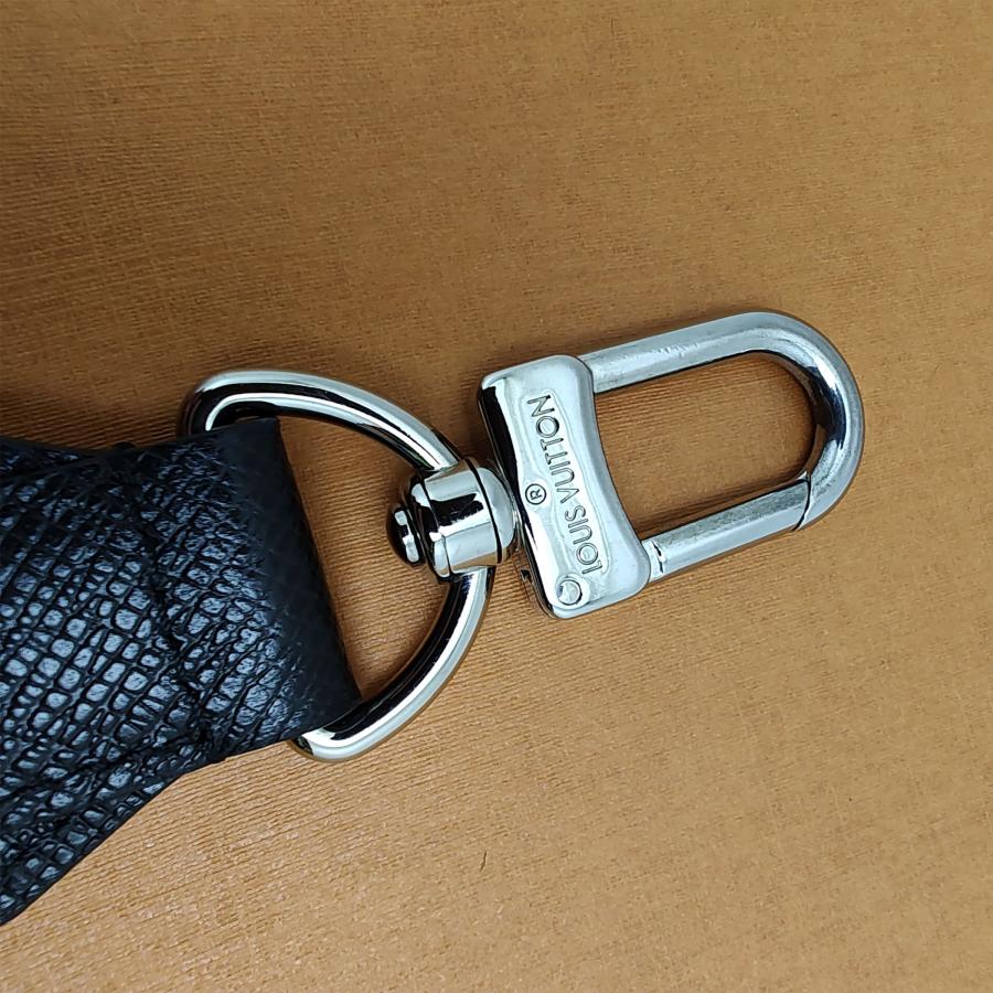 LOUIS VUITTON（ルイ・ヴィトン） 中古品 タイガ ヴァーティカル