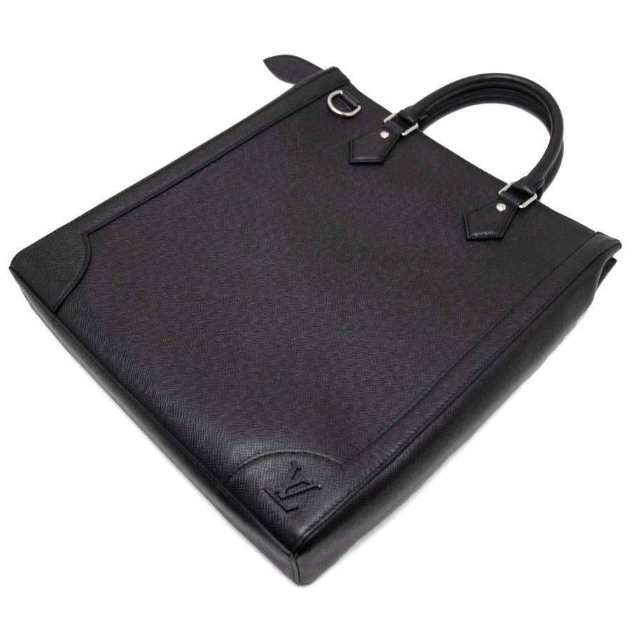 たかさん様ルイヴィトン タイガ ヴァーティカルトート M30811 書類鞄 黒 LOUIS VUITTON（ルイ・ヴィトン） 中古品 タイガ ヴァーティカル