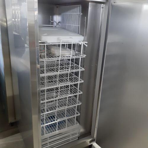 業界最長1年保証】畜冷剤凍結庫 大和冷機 223FFE-SD 業務用 中古/送料