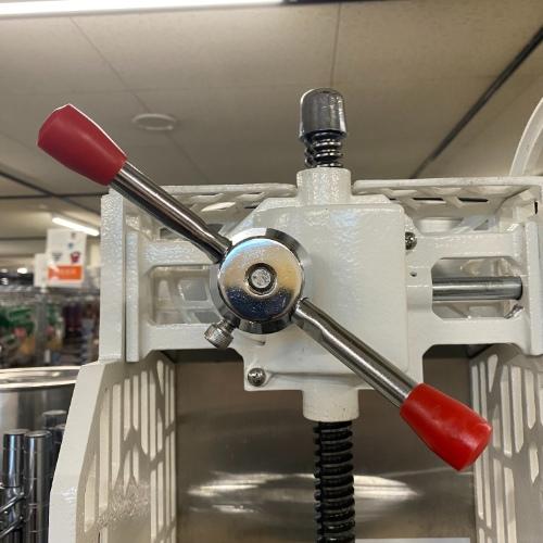 かき氷機 PRO-B130MC 白 手動かき氷機 PRO-B130MC 業務用 中古/送料別途見積 : 業務用厨房