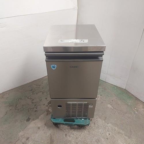 業界最長1年保証】製氷機 25kgキューブタイプ 大和冷機 DRI-25LMF 業務