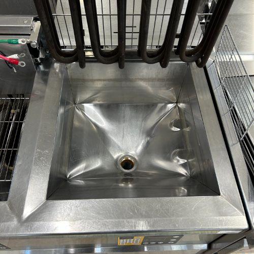 業界最長1年保証】電気二槽フライヤー 18L×2 マルゼン MEF-18WE 業務用