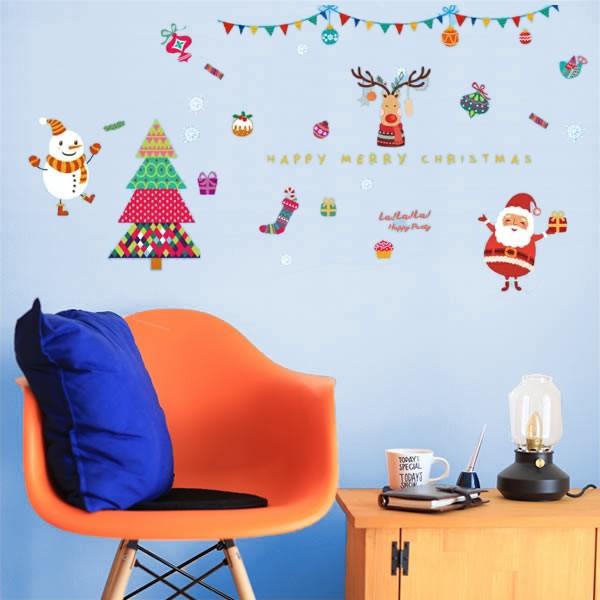 ウォールステッカー クリスマス サンタ トナカイ プレゼント 聖夜 雪だるま 冬 クリスマスツリー かわいい kawaii | 