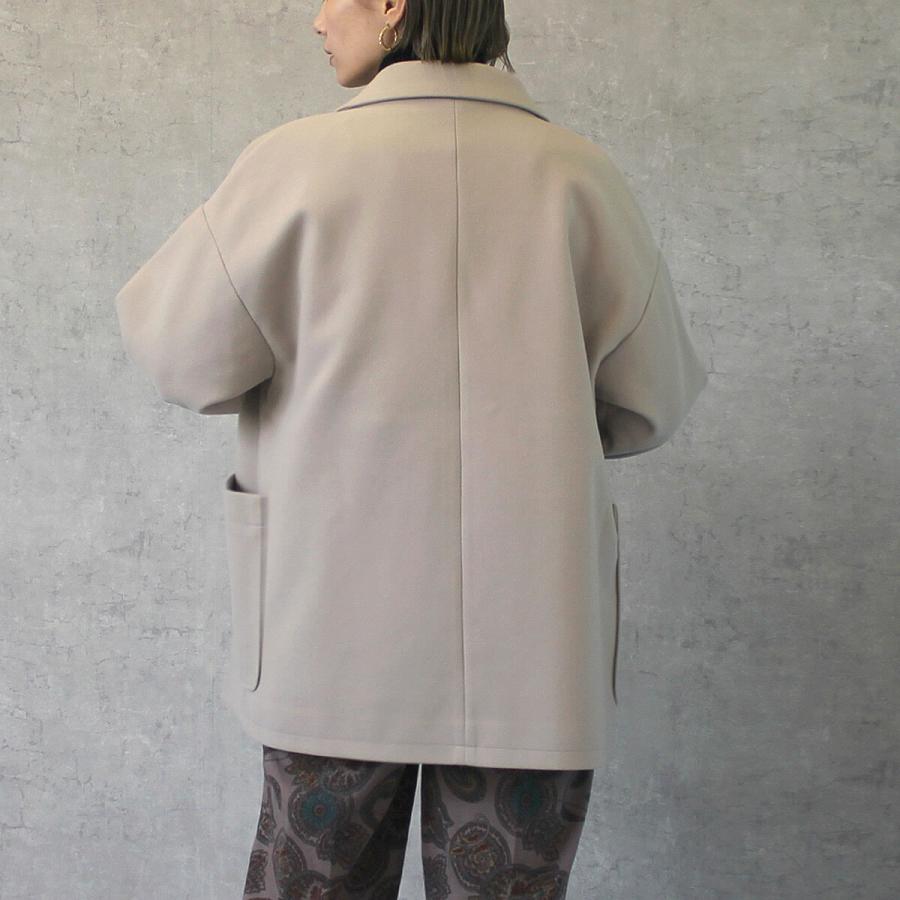 ダブルボタンのテーラードジャケット コート ゆるっとしたシルエットが魅力 |  | 10