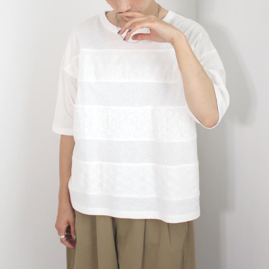 異なる３種類のレースで切り替えた大人かわいいTシャツ |  | 01