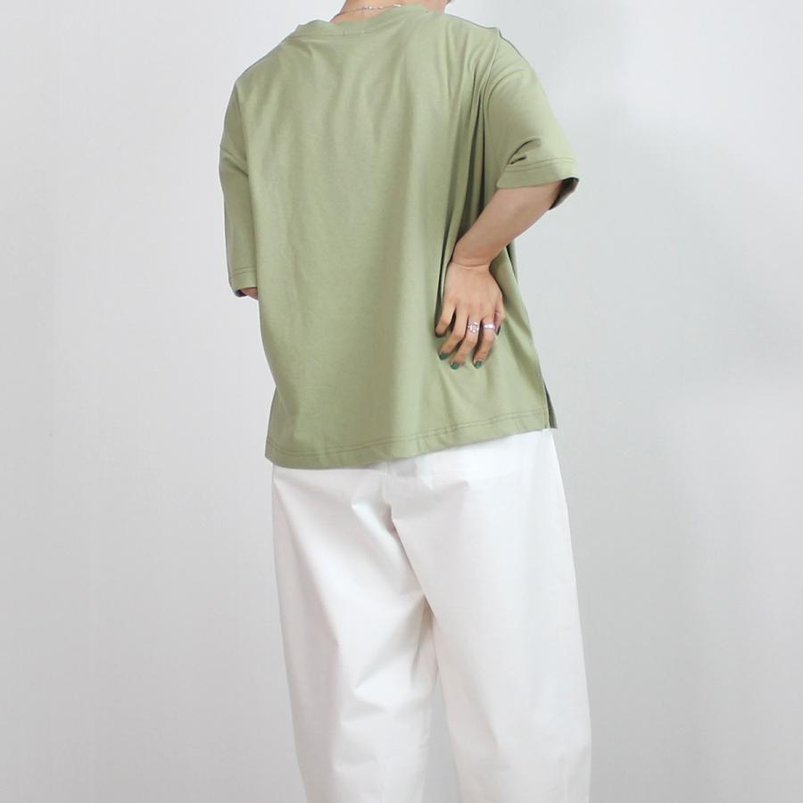 肩の落ちたドロップショルダーが大人のリラックススタイル創るワイドシルエットTシャツ |  | 02