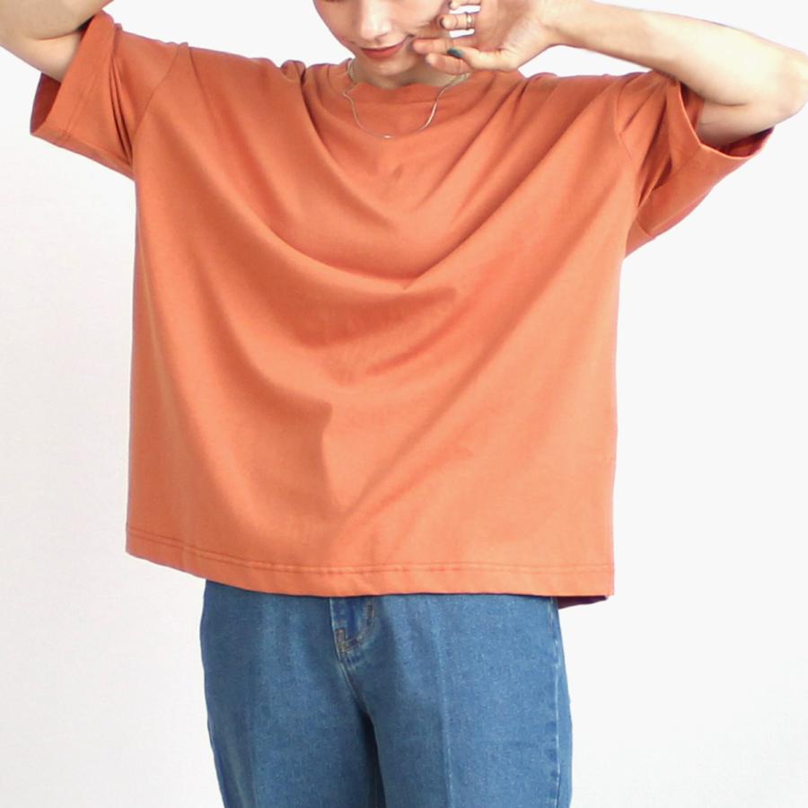肩の落ちたドロップショルダーが大人のリラックススタイル創るワイドシルエットTシャツ |  | 07