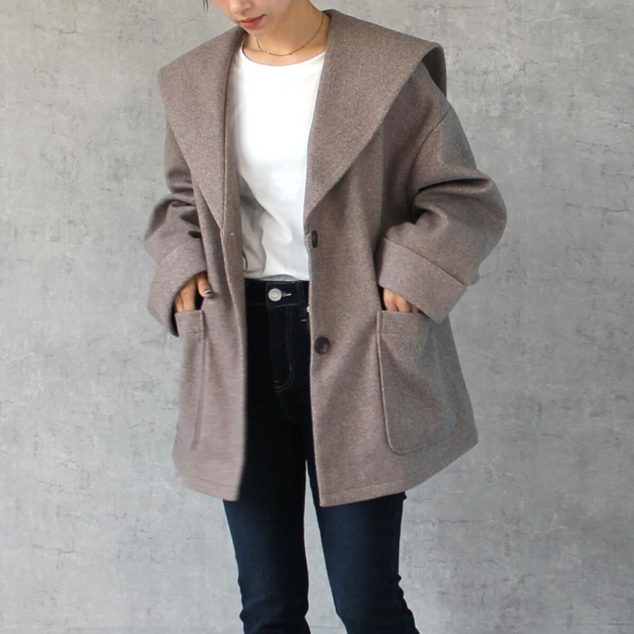 セーラーカラーのバックスタイルがポイントのミドル丈ジャケットコート |  | 10