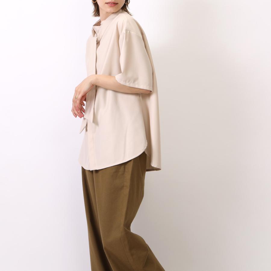 取り外し可能なボウタイ付き 異なる表情を楽しめる2WAY バンドカラーブラウス |  | 11