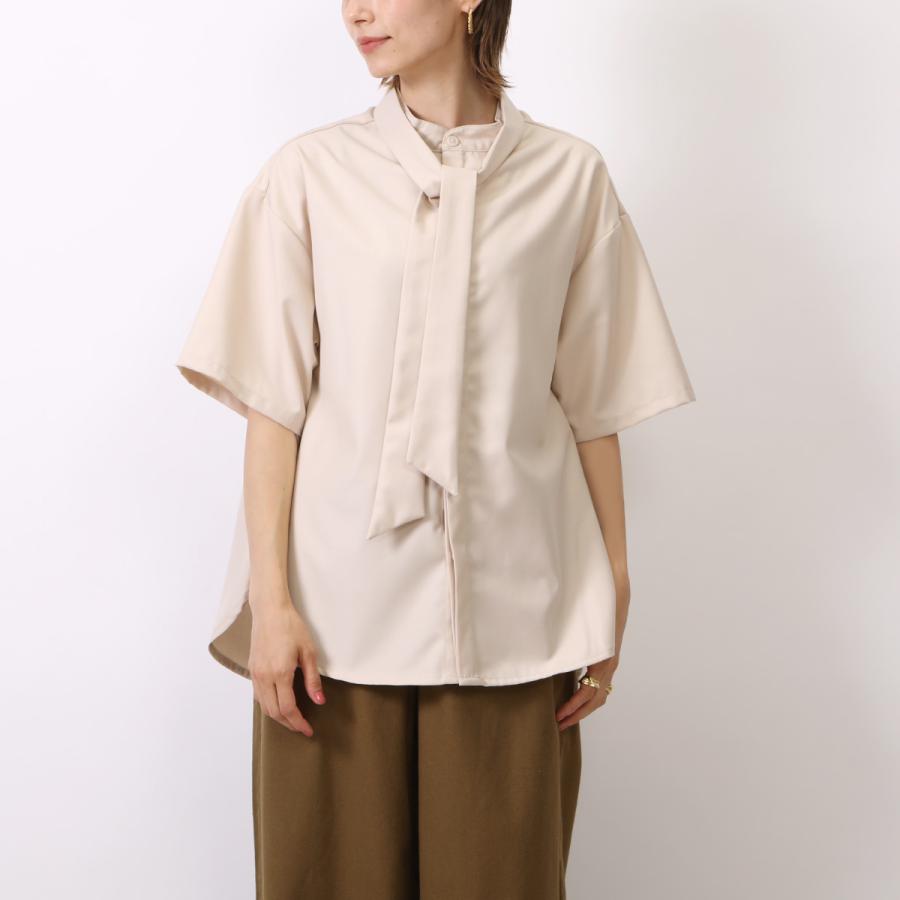 取り外し可能なボウタイ付き 異なる表情を楽しめる2WAY バンドカラーブラウス |  | 09