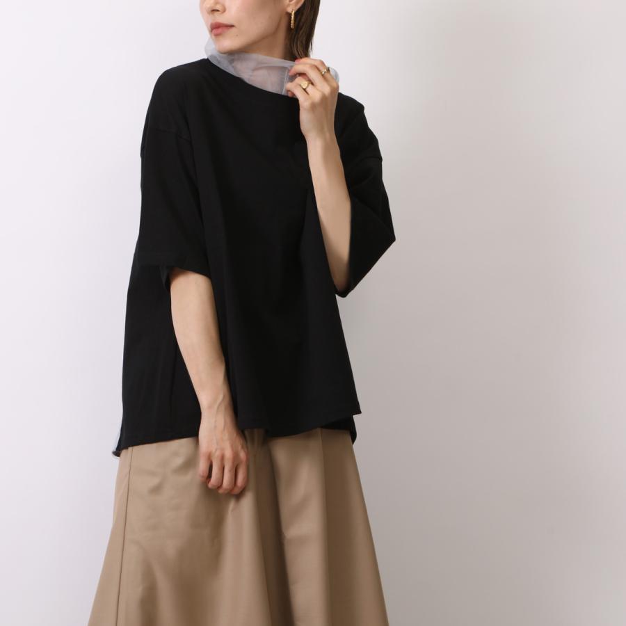 首元のレースと背中の切り替えがポイントのフレアラインTシャツ |  | 01