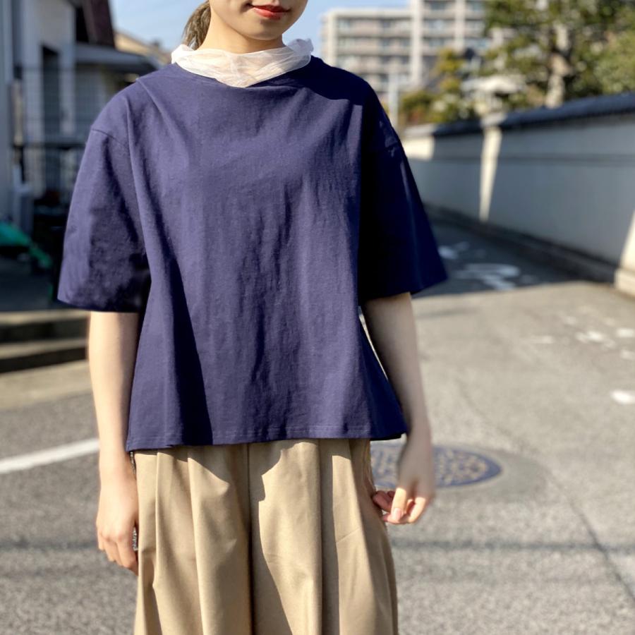 首元のレースと背中の切り替えがポイントのフレアラインTシャツ |  | 06