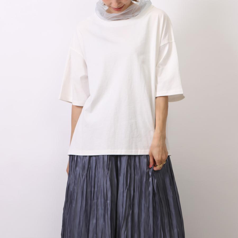 首元のレースと背中の切り替えがポイントのフレアラインTシャツ |  | 09