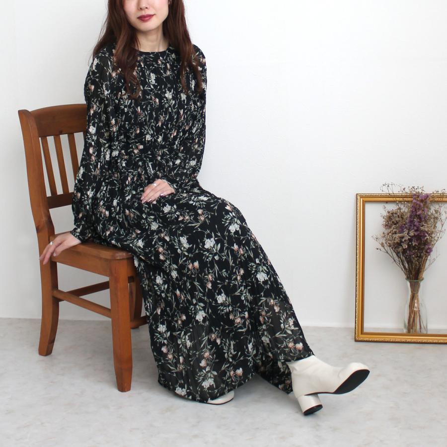 花柄の柔らかなシフォン素材にプリーツ加工を施した女性のやさしさが際立つ花柄プリントプリーツワンピース |  | 01