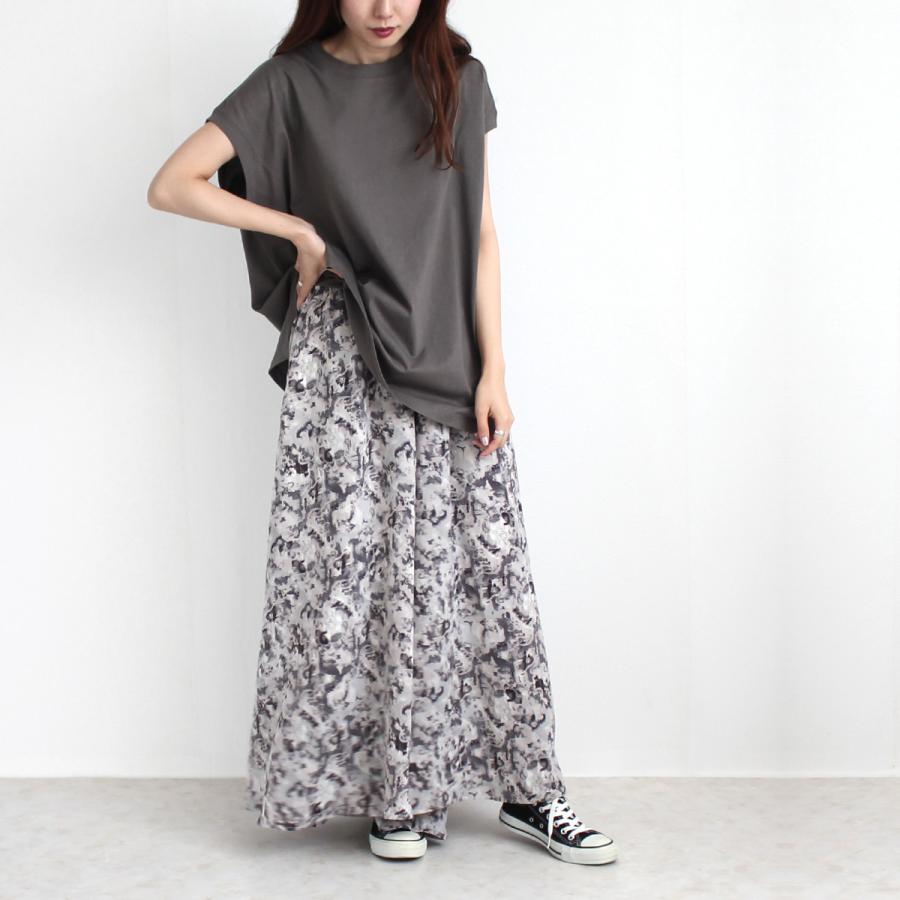 分量感たっぷりで女性らしい印象を与えるスカーチョ |  | 12