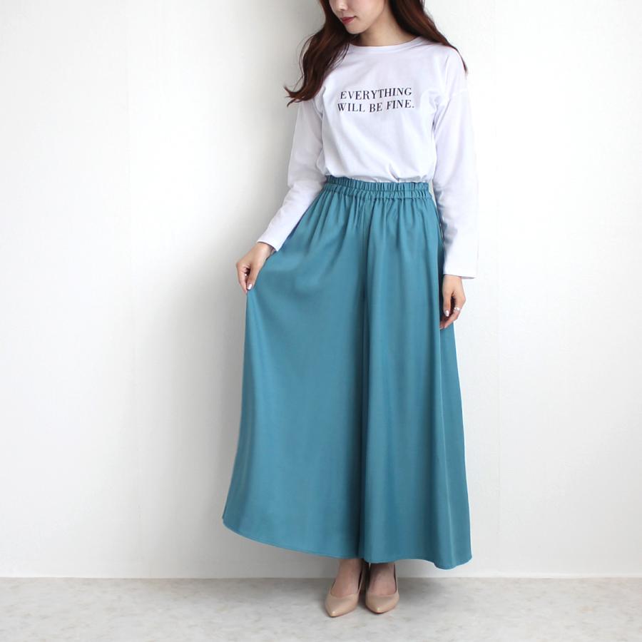 分量感たっぷりで女性らしい印象を与えるスカーチョ |  | 05