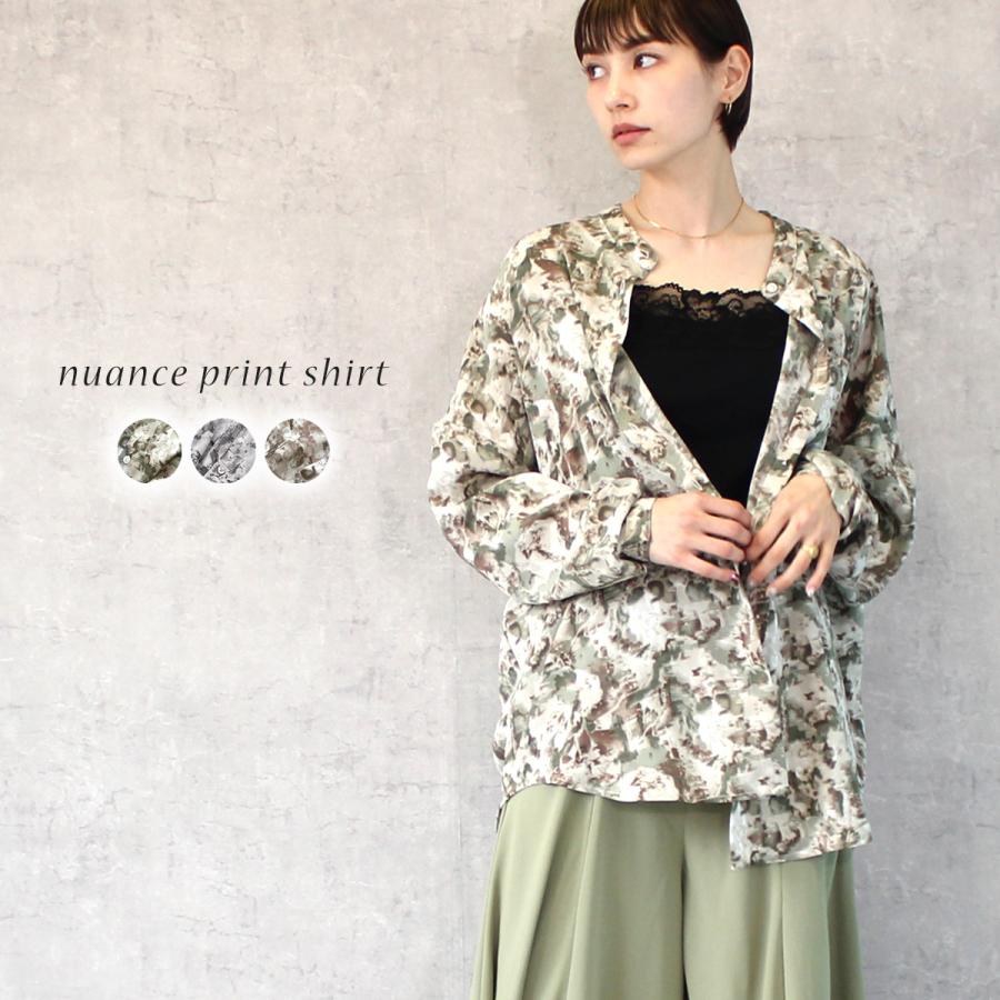 ニュアンス柄と落ち感のある素材が特徴のバンドカラーシャツ | 