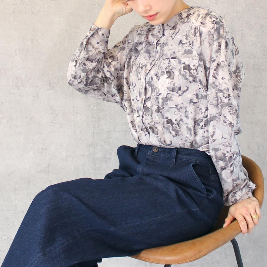 ニュアンス柄と落ち感のある素材が特徴のバンドカラーシャツ |  | 08