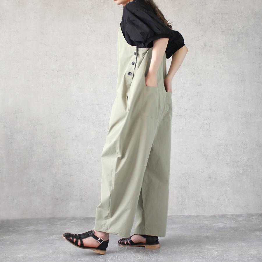 丸みのあるシルエットが大人可愛いバルーンシルエットのサロペット |  | 10