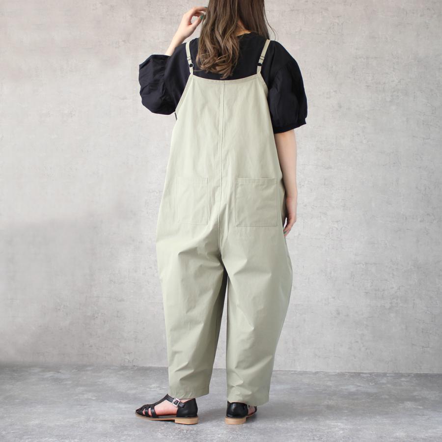 丸みのあるシルエットが大人可愛いバルーンシルエットのサロペット |  | 11