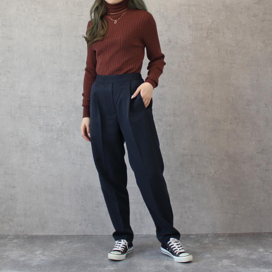 イージーな履き心地でもきっちり見えるタックテーパードパンツ |  | 10