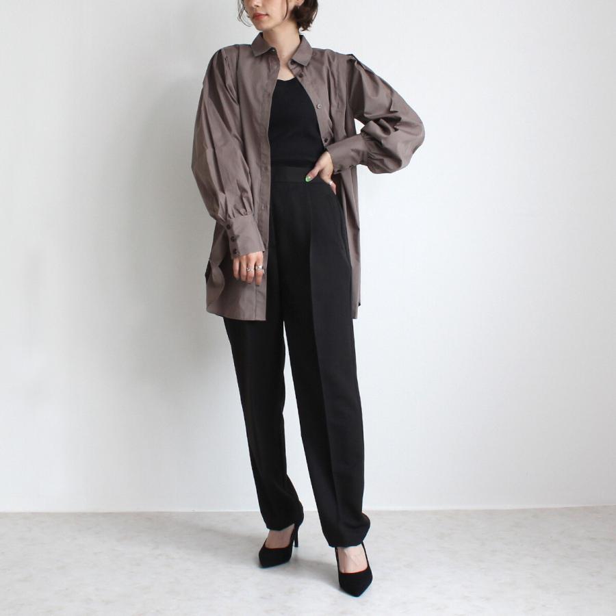 イージーな履き心地でもきっちり見えるタックテーパードパンツ |  | 12