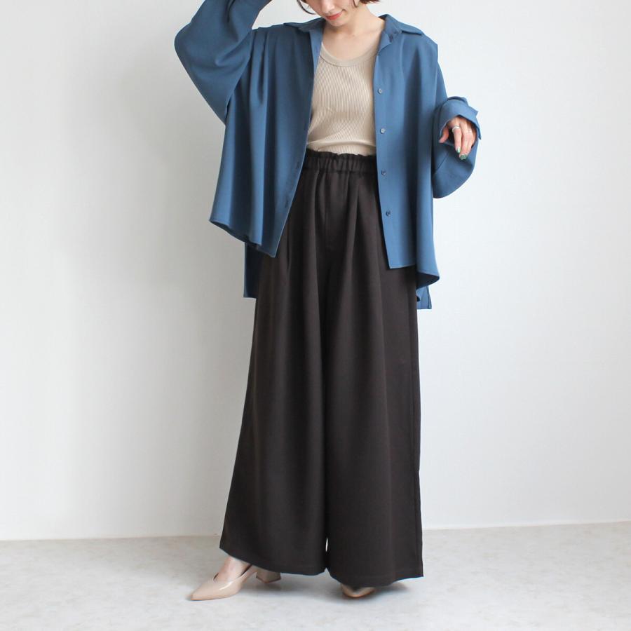 オーバーシルエットながら上品な落ち感のありルーズに見えないワイドパンツ |  | 09