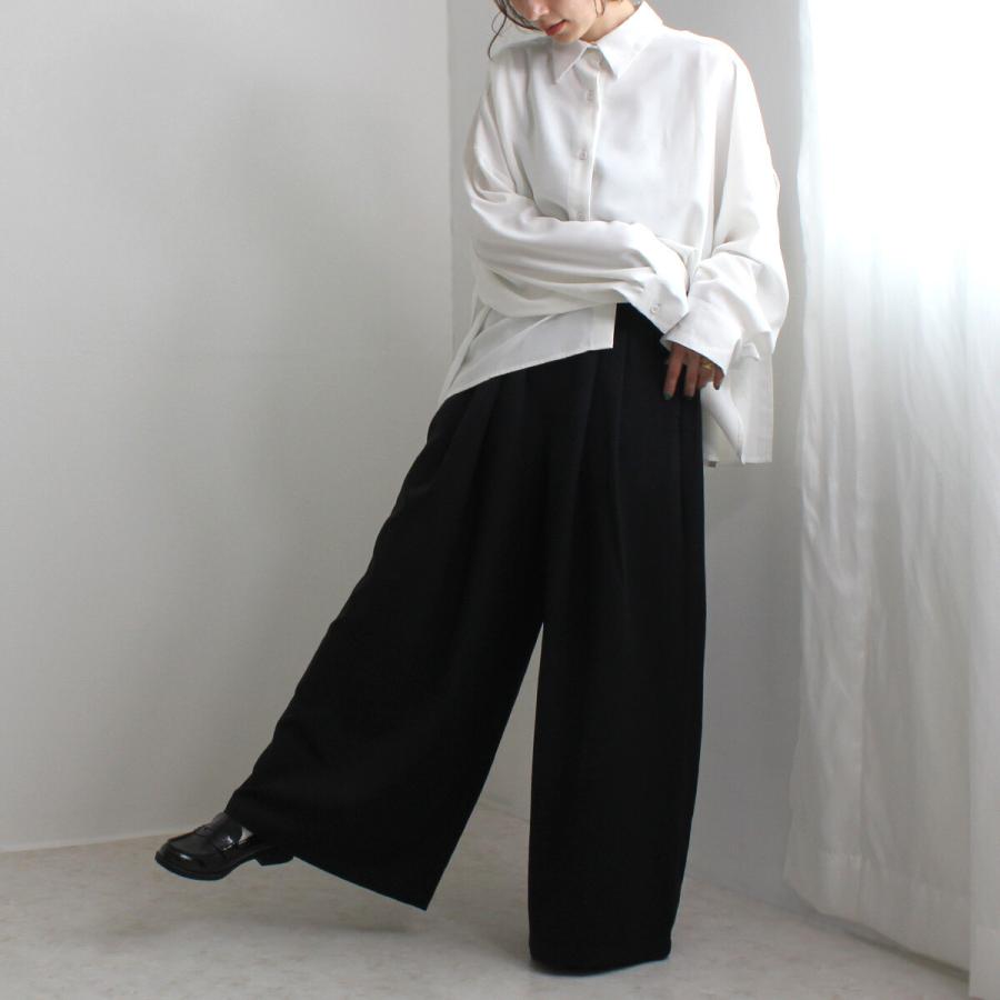 オーバーシルエットながら上品な落ち感のありルーズに見えないワイドパンツ |  | 11