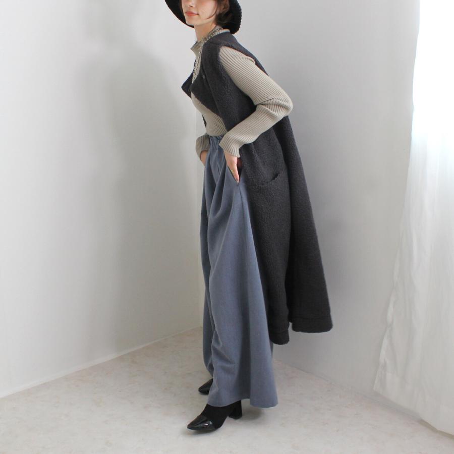 オーバーシルエットながら上品な落ち感のありルーズに見えないワイドパンツ |  | 03