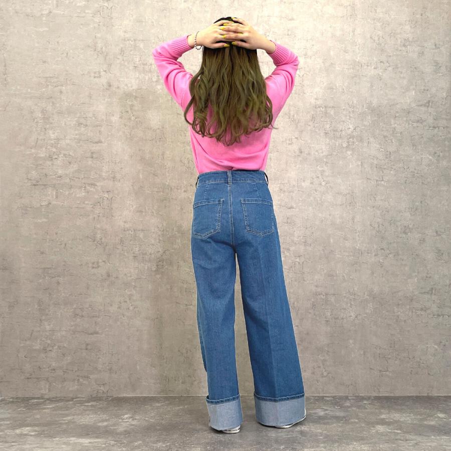 太めのロールアップデザインとセンタープレスでワイド幅でも野暮ったさなくすっきりした印象のワイドパンツ |  | 07