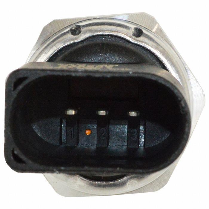 AUDI アウディ A4 (B8 B9 8K2 8KH 8K5 8W5 8WD) エアコン AC プレッシャースイッチ 4H0959126B 4H0959126C 4F0959126B |  | 02