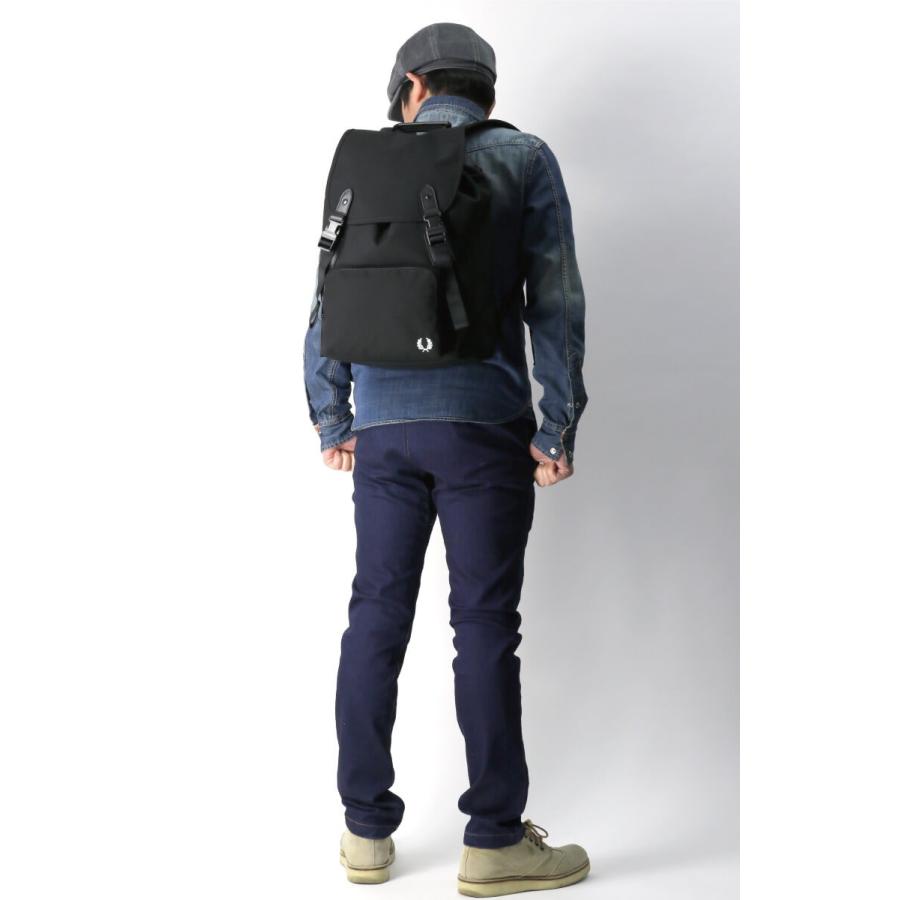 FRED PERRY】ネイビー キャンバス フラップ リュック
